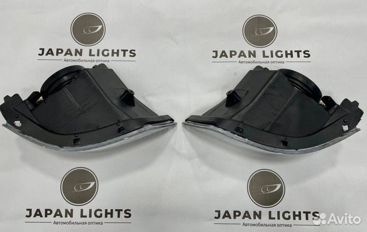 Туманки в бампер передние Toyota Chaser 100