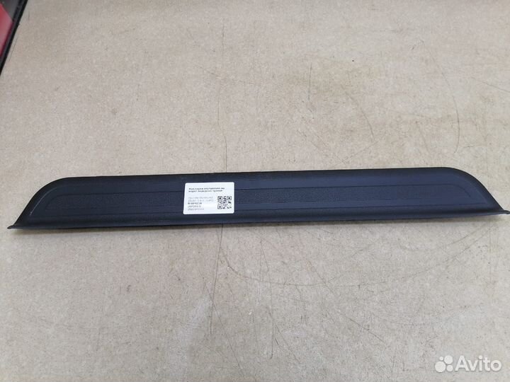 Накладка порога передняя правая Элантра 6 ад внутр