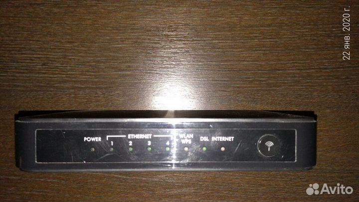 Wi-fi роутер zyxel c 4-портовым коммуникатором