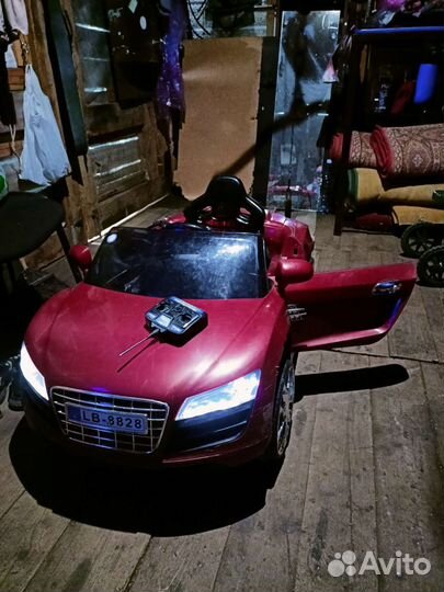 Детский электромобиль бу