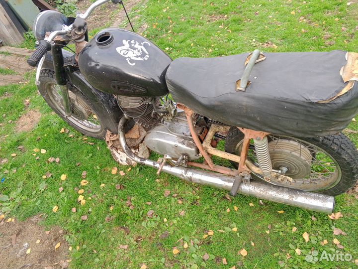 Продам мотоцикл Иж Планета 2