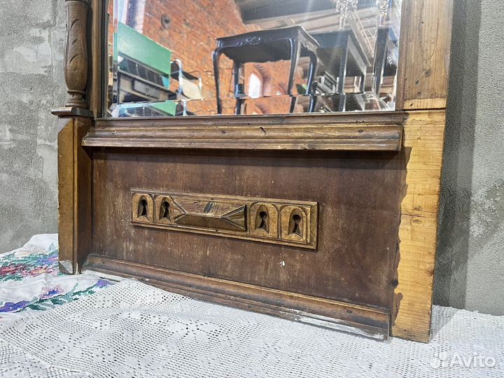 Зеркало старинное