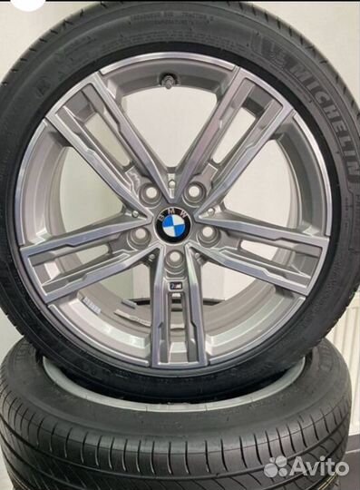 Комплект BMW Double Spoke 550 M Bicolor Michelin