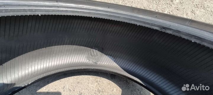 Bridgestone Turanza T005A 235/45 R18 и 235/45 R18 94W