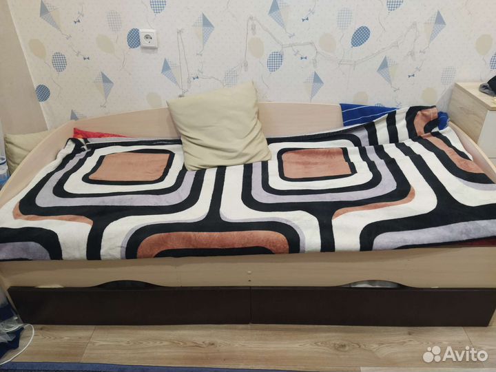 Детская кровать от 3 лет с матрасом бу