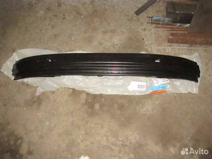 Усилитель бампера переднего Chevrolet Lanos