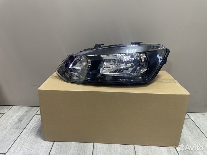 Фара левая новая Фольксваген Поло седан