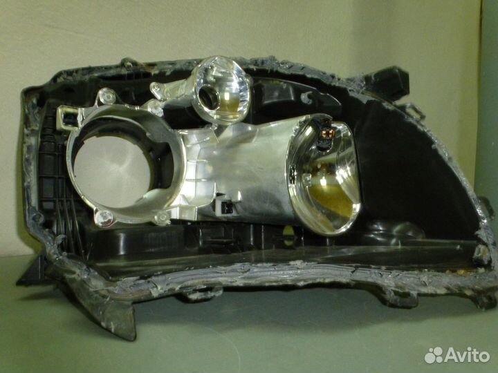 Фары тойота авенсис 2 т250