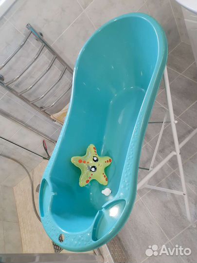 Ванночка для купания с подставкой