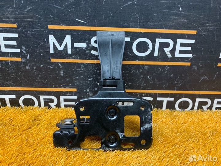 Замок капота Audi A5 8T cdnc 2014