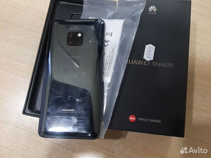 HUAWEI Mate 20, 6/64 ГБ