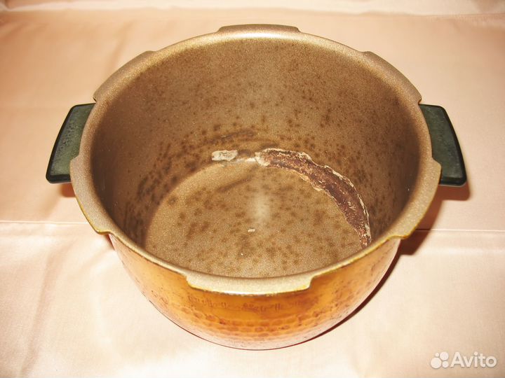 Чаша мультиварки Bork U700, оригинал