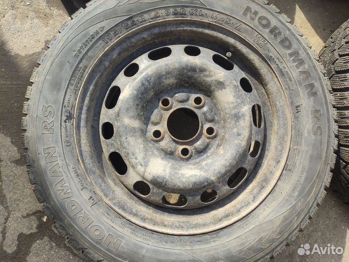 Колеса Mazda 3 R15 Nokian Зимние