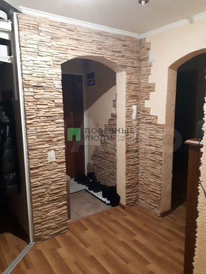 4-к. квартира, 95 м², 6/9 эт.