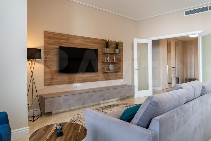 2-к. квартира, 105,2 м², 32/52 эт.