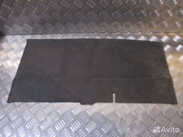 Коврик верхней правой ниши Scania 1366330