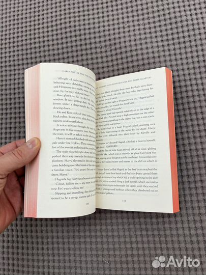 Книга Гарри Поттер и фил камень на английском