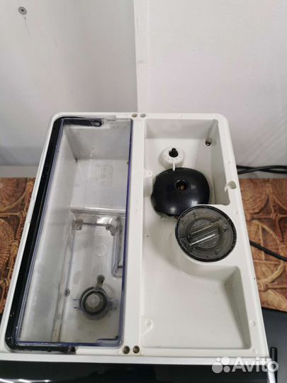 Кофемашина Saeco Minuto HD8763