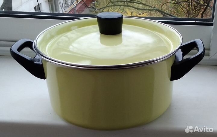 Кастрюля эмалированная, б\у