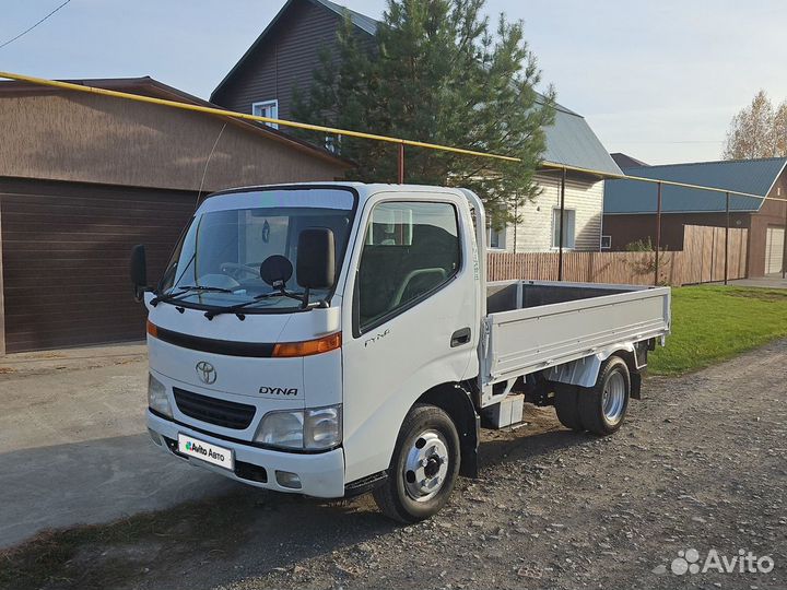 Toyota Dyna, 2001