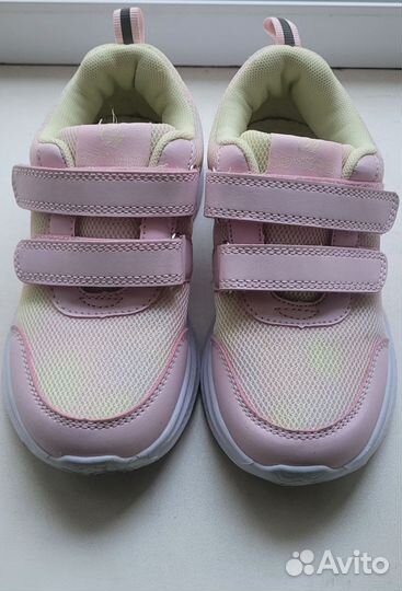 Кроссовки детские