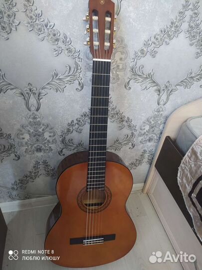 Классическая гитара yamaha c40