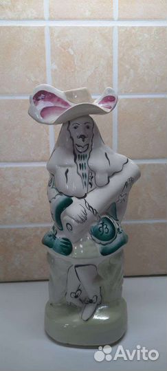 Статуэтка фарфор