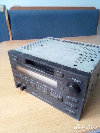 Продам магнитолу Тойота