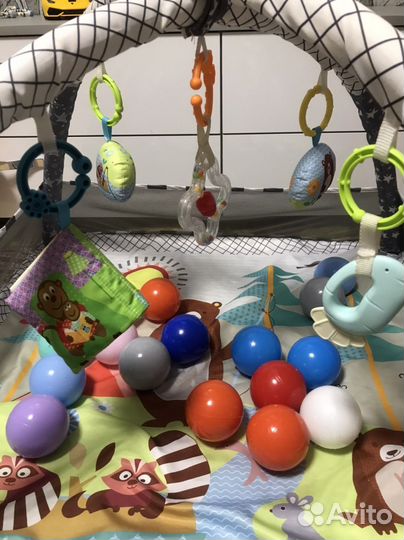 Развивающий коврик