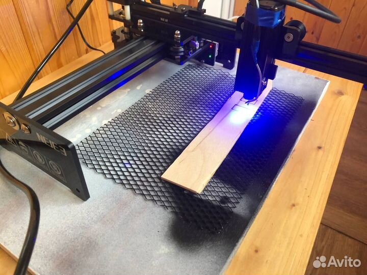 Лазерный гравировальный станок