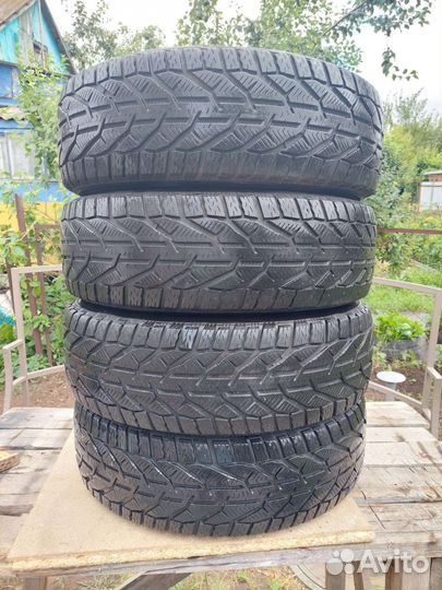 Kormoran Snow 205/65 R16 95H