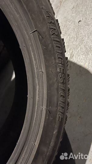 Bridgestone Blizzak DM-V1 275/40 R20