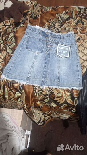 Кожаные шорты и юбка джинсовая