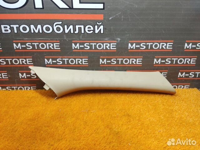 Обшивка стойки передняя правая Mercedes-Benz