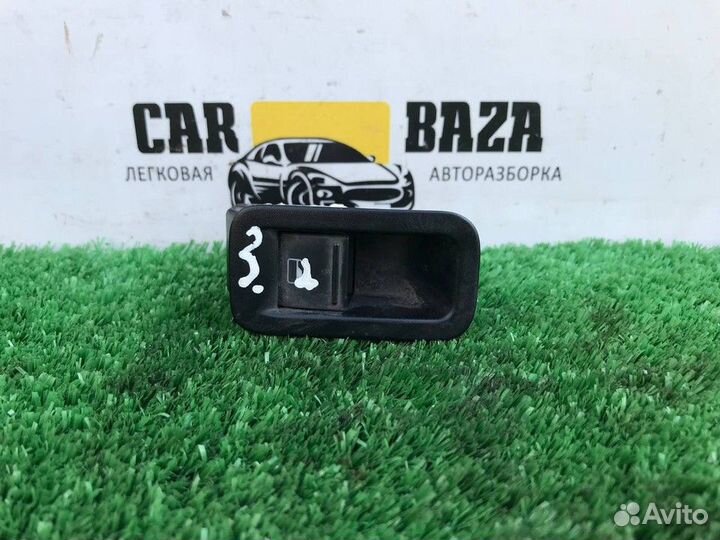 Кнопка стеклоподъемника заднего левого L