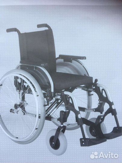 Кресло-коляска для инвалидов