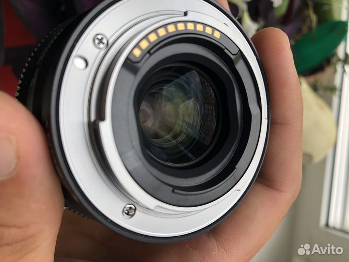 Объектив sony 40mm g f2.5