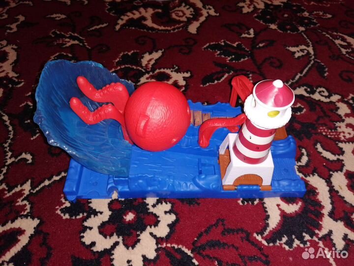 Hot wheels треки осьминог и джокер