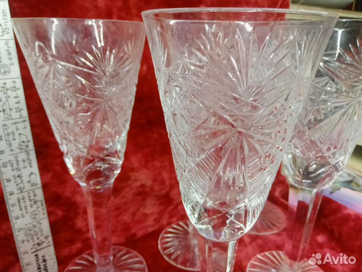 Хрустальные фужеры 5 штук 20 см