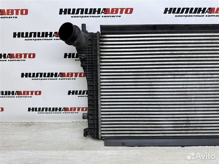 Интеркулер Volkswagen Passat CC 2.0 cbab