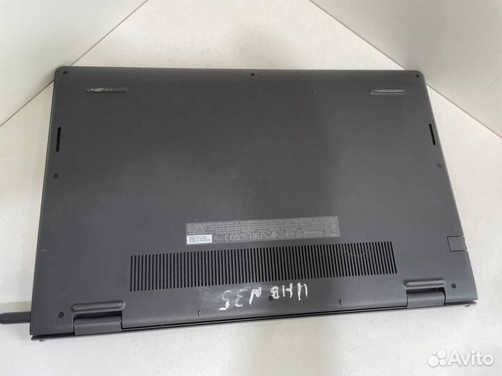 Ноутбук dell Vostro 3520