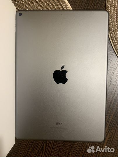 Планшет apple iPad air 3