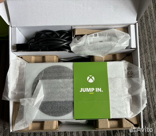 Xbox series s + 400 игр