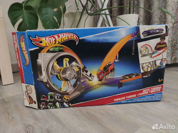 Набор трасса Hotwheels