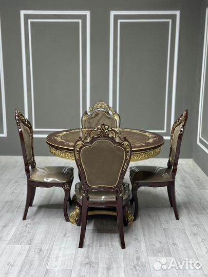 Стол и Стулья