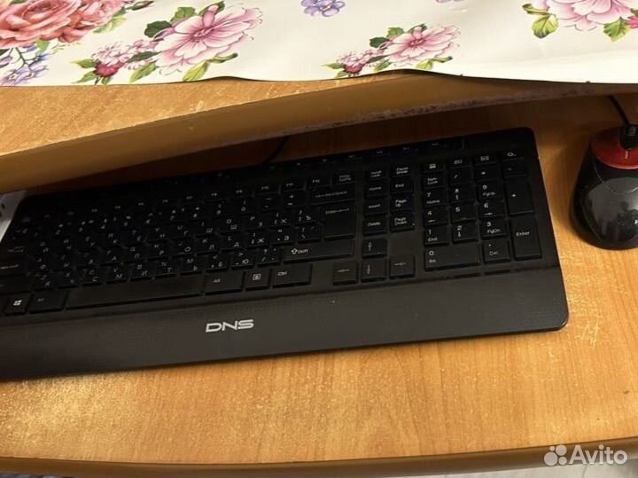 Компьютерный стол