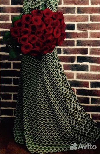 Дизайнерское вечернее платье