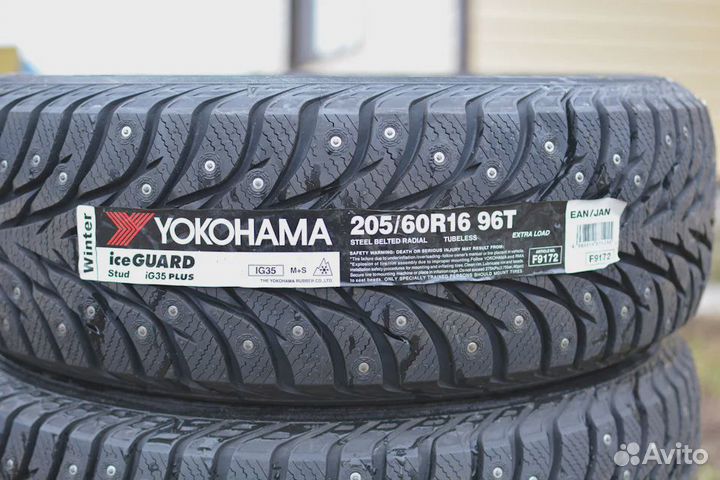 Yokohama Ice Guard Stud IG55 205/60 R16 96T