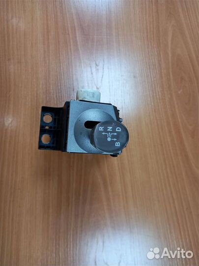 Селектор АКПП toyota prius NHW20