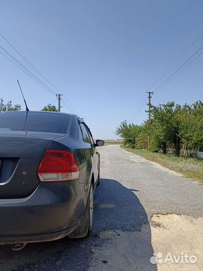 Volkswagen Polo 1.6 МТ, 2011, 264 000 км